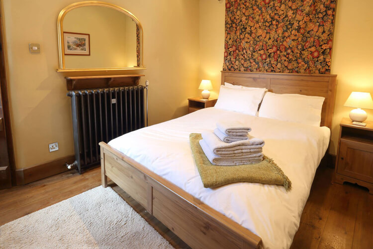 Barn Cottage - Bakewell - Image 3 - UK Tourism Online