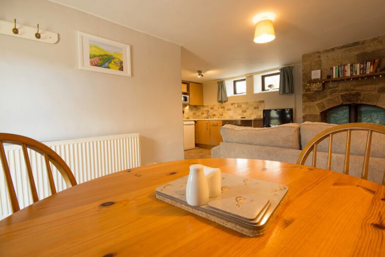 Bolehill Farm Cottages - Image 3 - UK Tourism Online