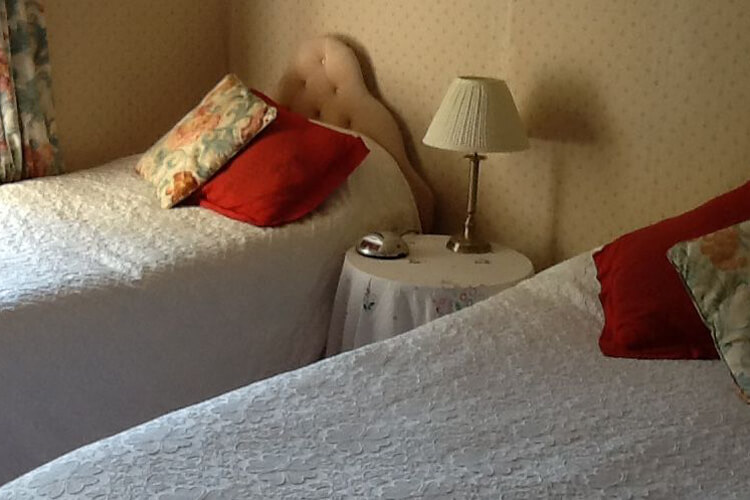 Bonehill Farm - Image 2 - UK Tourism Online