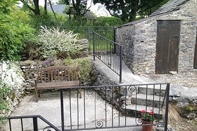Butterfield Cottage Thumbnail | Tideswell - Derbyshire | UK Tourism Online