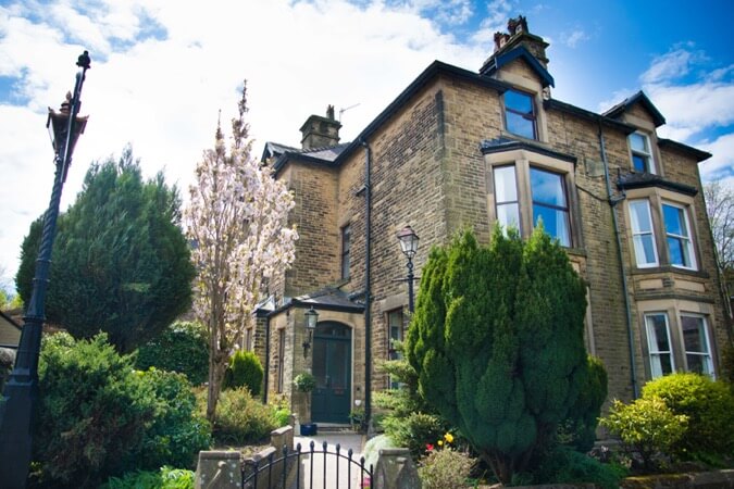 Compton House Guest House Thumbnail | Buxton - Derbyshire | UK Tourism Online