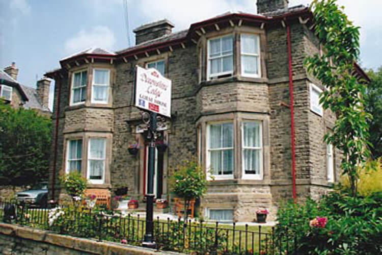 Devonshire Lodge Guest House - Image 1 - UK Tourism Online