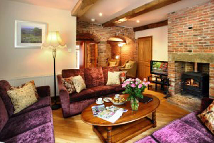 Hopton Hall Cottages - Image 3 - UK Tourism Online