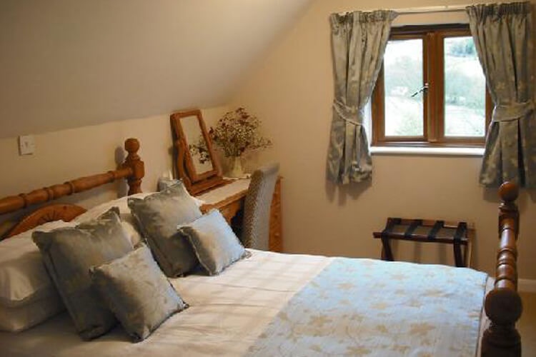 Innisfree Cottage - Image 2 - UK Tourism Online