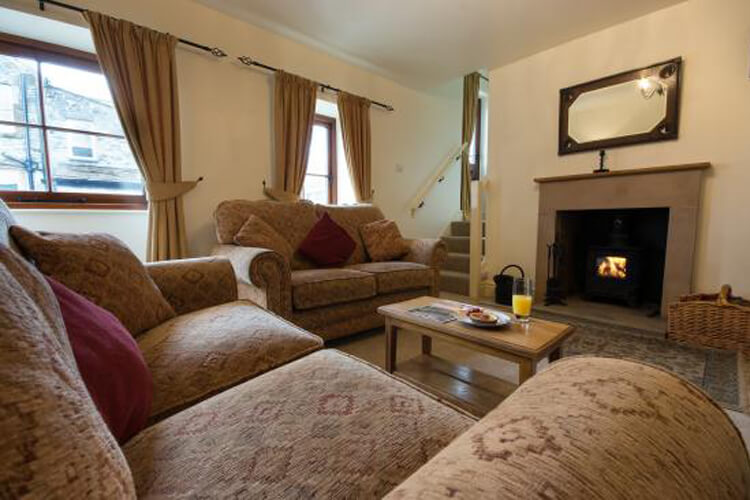 Oaker Farm Cottages - Image 2 - UK Tourism Online