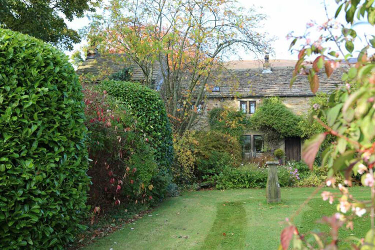 Ollerbrook Cottages - Image 1 - UK Tourism Online