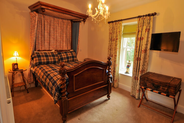 Peveril House - Image 3 - UK Tourism Online