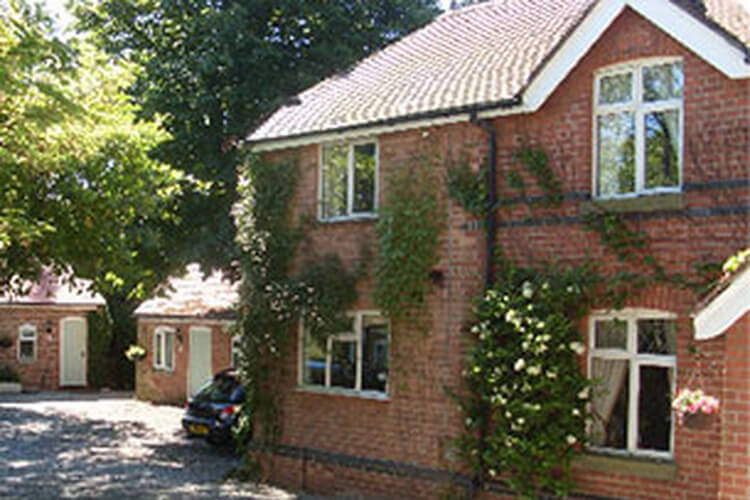 Risley Guest House - Image 1 - UK Tourism Online