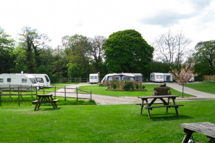 Swallowholme Camping & Caravan Park - Image 2 - UK Tourism Online