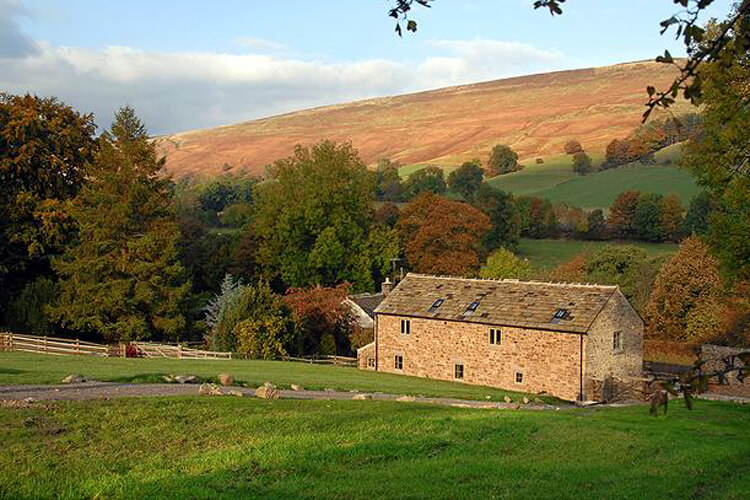 The Barn at Mead Farm - Image 1 - UK Tourism Online