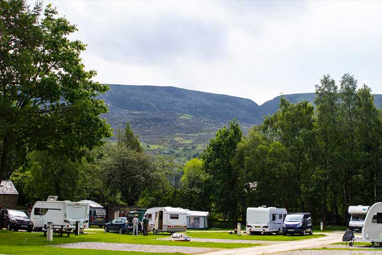 The Camping and Caravanning Clubsite - Crowden - Image 4 - UK Tourism Online