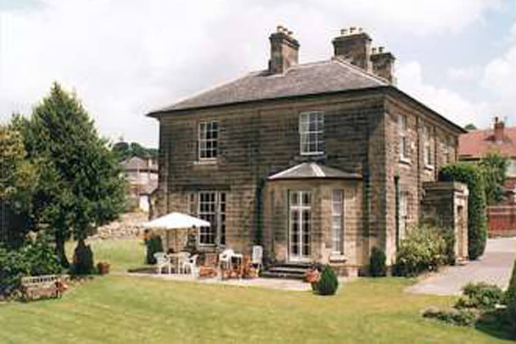 The Cedars Guest House - Image 1 - UK Tourism Online
