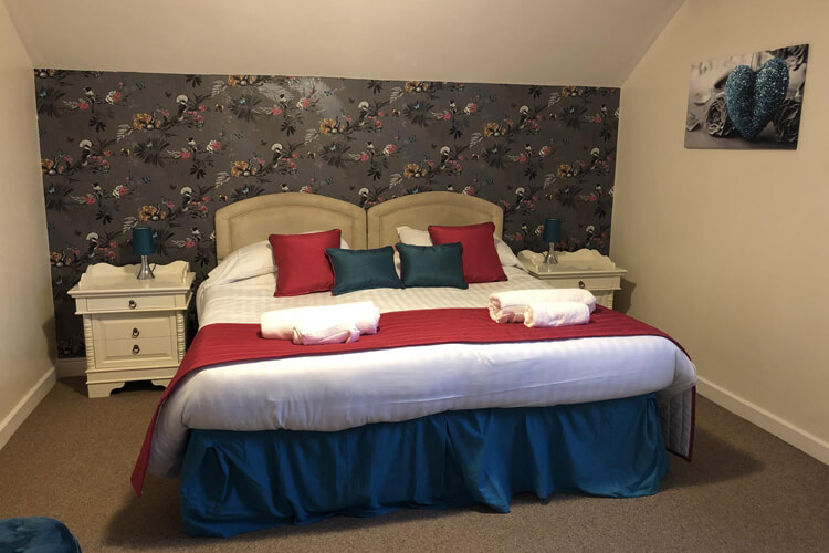 The Jug and Glass Inn - Image 2 - UK Tourism Online