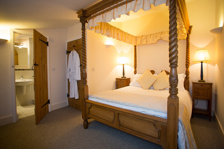 Uppermoor Farm Cottages - Image 3 - UK Tourism Online