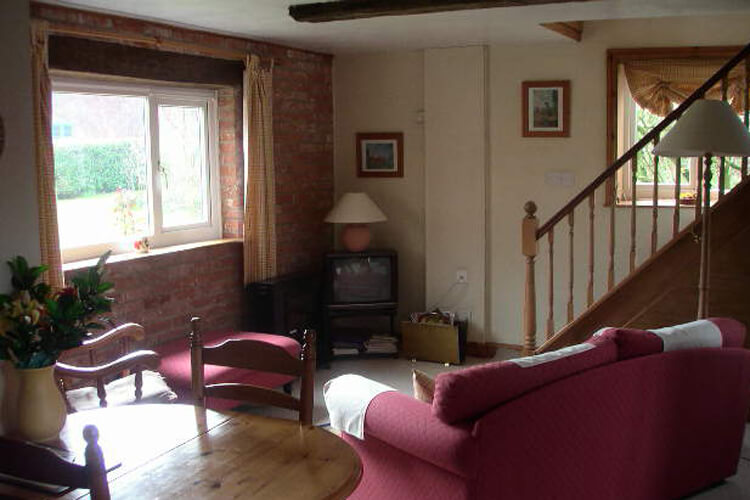 Elms Farm B&B - Image 2 - UK Tourism Online