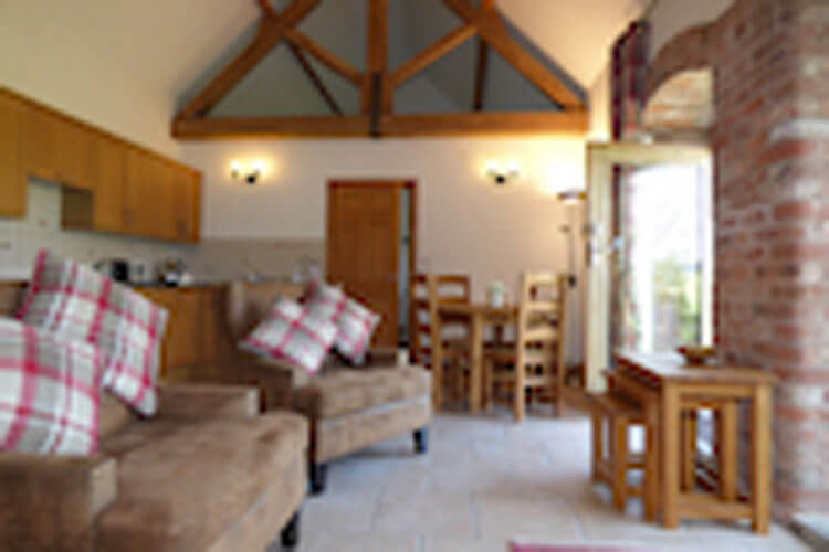 Walton Thorns Farm Holiday Cottages - Image 2 - UK Tourism Online