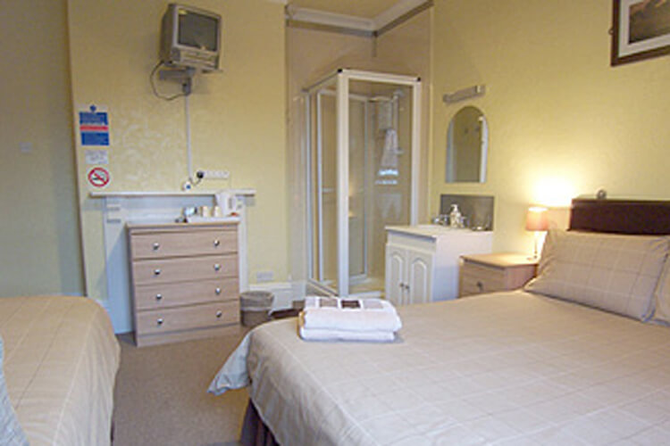 Claydons Guest House - Image 2 - UK Tourism Online