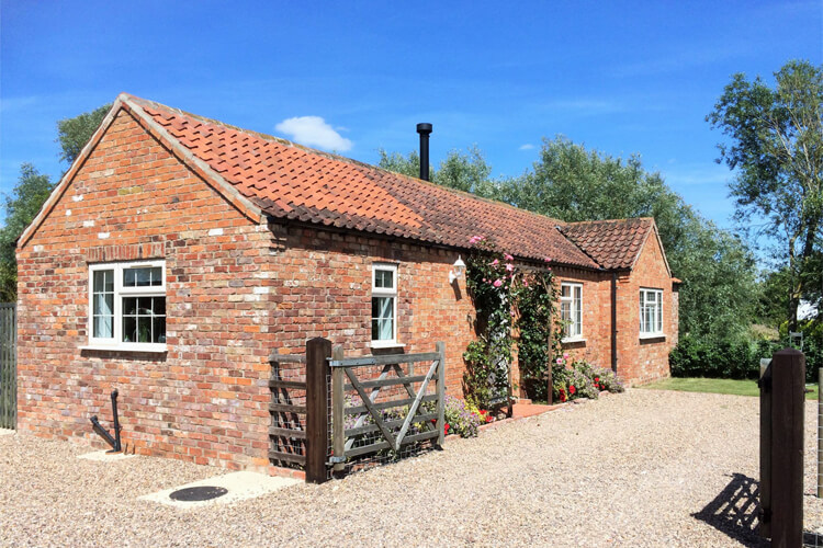 Barn Owl Cottage - Image 1 - UK Tourism Online