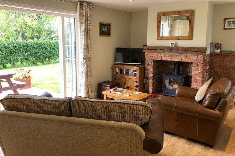 Barn Owl Cottage - Image 2 - UK Tourism Online