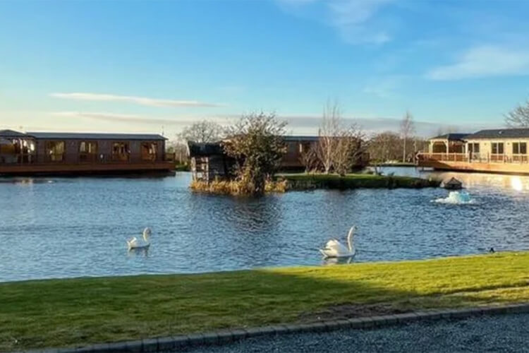 Caistor Lakes Leisure Park - Image 3 - UK Tourism Online