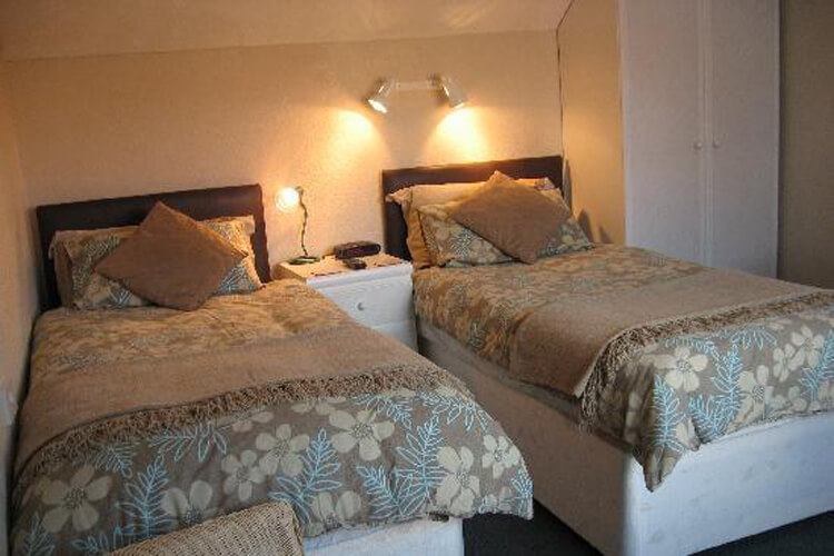 Carnforth Guest House - Image 2 - UK Tourism Online