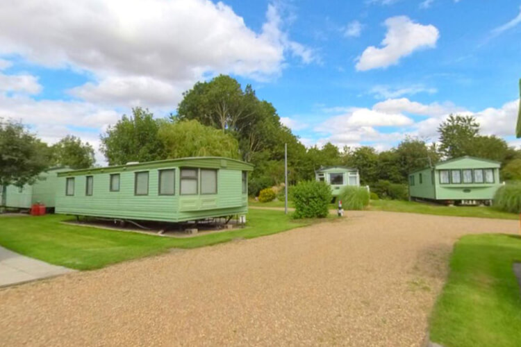 Elmhirst Lakes - Image 2 - UK Tourism Online