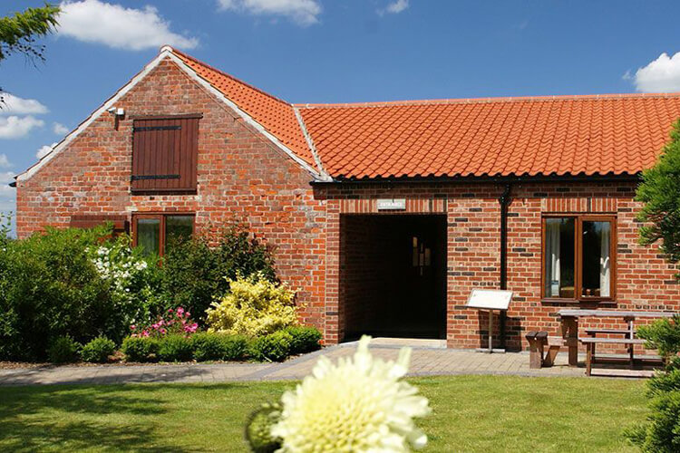 Elms Farm Cottages - Image 1 - UK Tourism Online