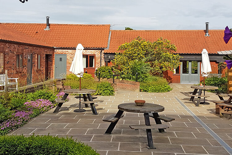 Elms Farm Cottages - Image 2 - UK Tourism Online