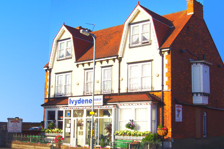 Ivydene Hotel - Image 1 - UK Tourism Online