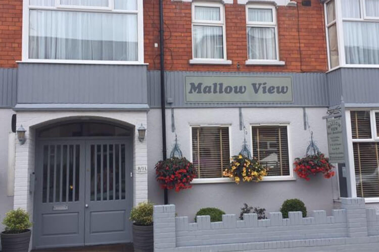 Mallow View Hotel - Image 1 - UK Tourism Online