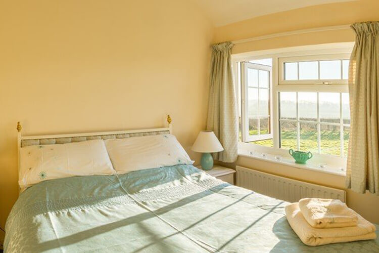 Northfields Farm Cottages - Image 2 - UK Tourism Online