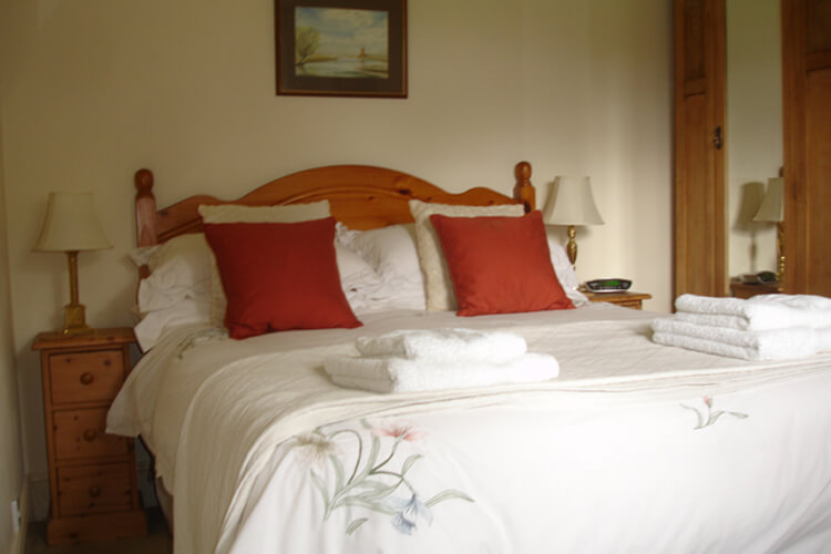 Orchard Cottage - Image 2 - UK Tourism Online