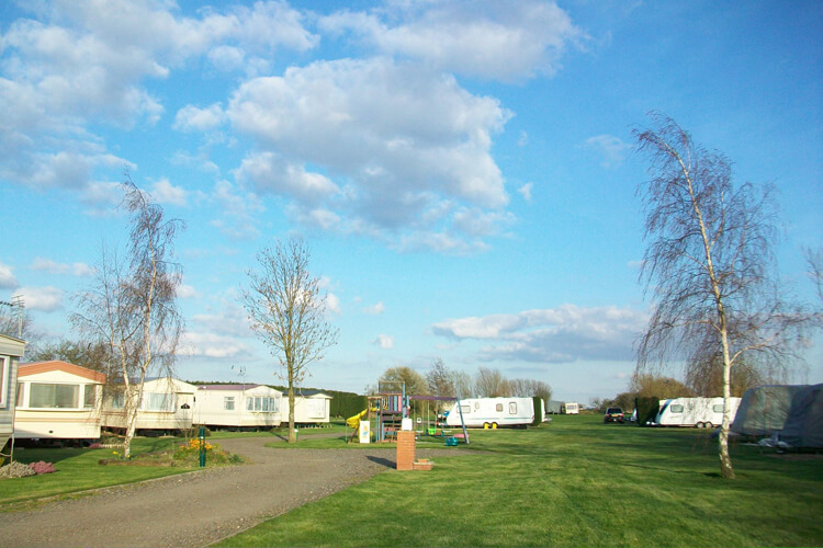Orchard View Caravan & Camping Park - Image 2 - UK Tourism Online