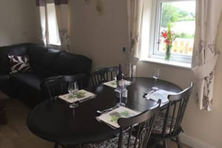 Railway Tavern Cottages - Image 3 - UK Tourism Online