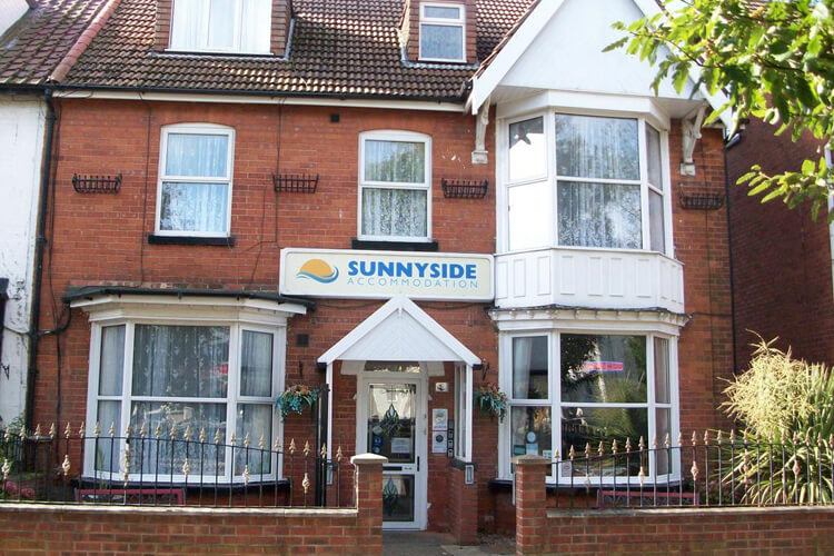 Sunnyside Accommodation - Image 1 - UK Tourism Online
