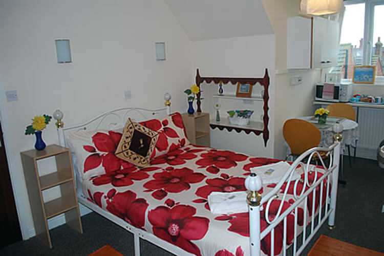 The Leicester Guesthouse - Image 1 - UK Tourism Online