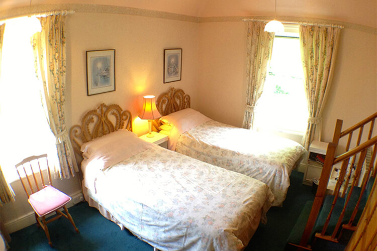 The Vale Guest House - Image 5 - UK Tourism Online