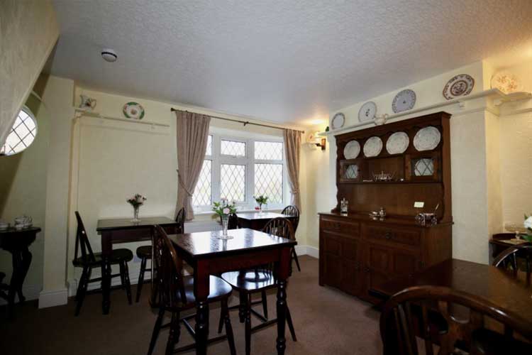 Ulceby Lodge - Image 2 - UK Tourism Online