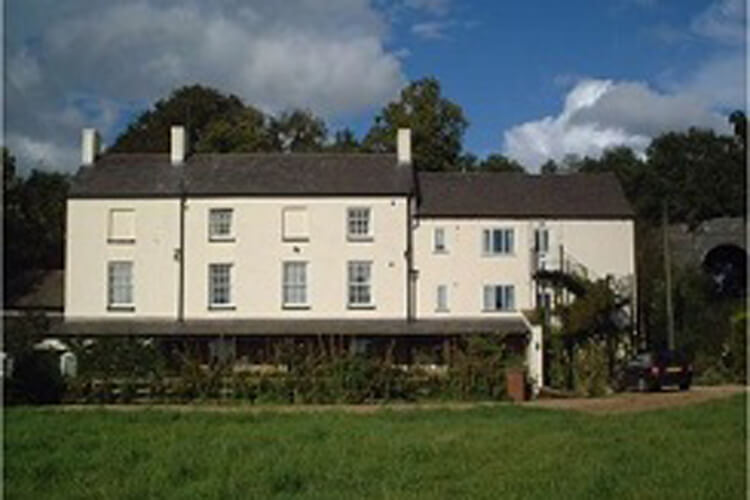 Murcott Mill Farmhouse Long Buckby - Image 1 - UK Tourism Online