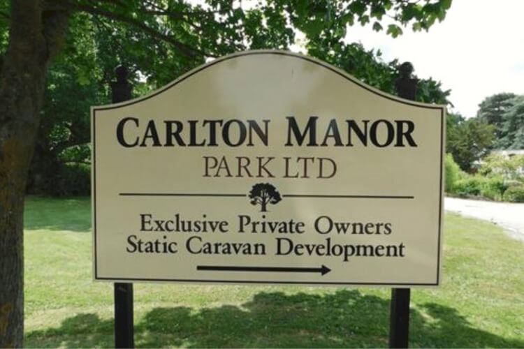 Carlton Manor - Image 1 - UK Tourism Online