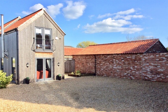 Redroofs Barn & Shepherds Hut Thumbnail | Newark-on-Trent - Nottinghamshire | UK Tourism Online