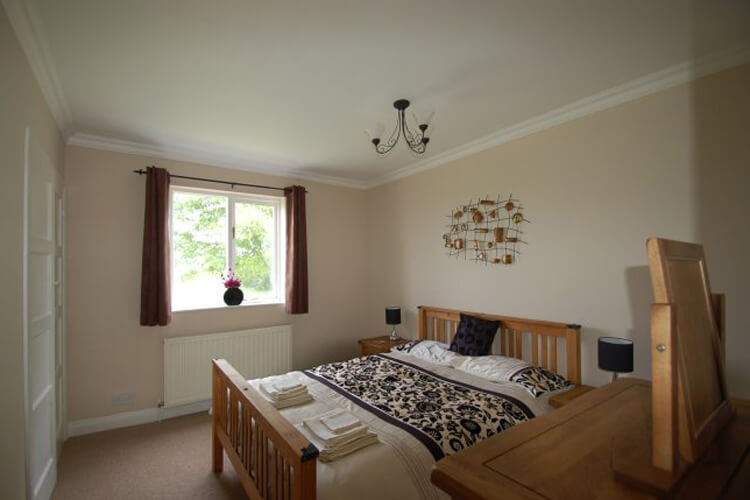 Rufford Park Lodge - Image 1 - UK Tourism Online