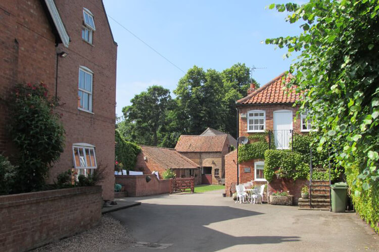 The Coach House Collingham - Image 2 - UK Tourism Online