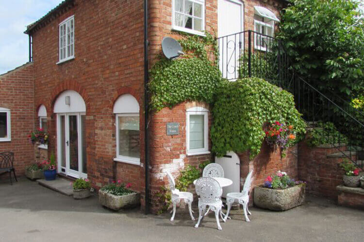 The Coach House Collingham - Image 5 - UK Tourism Online