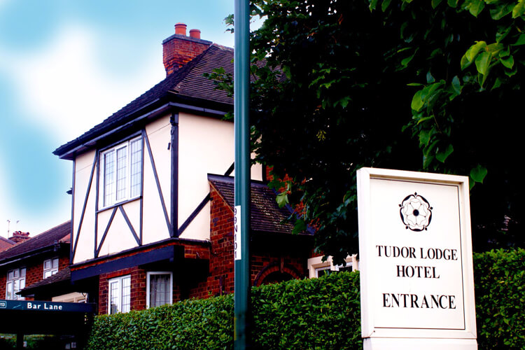 The Tudor Lodge Hotel - Image 1 - UK Tourism Online