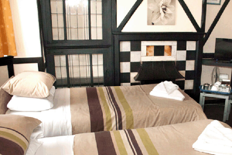 The Tudor Lodge Hotel - Image 3 - UK Tourism Online