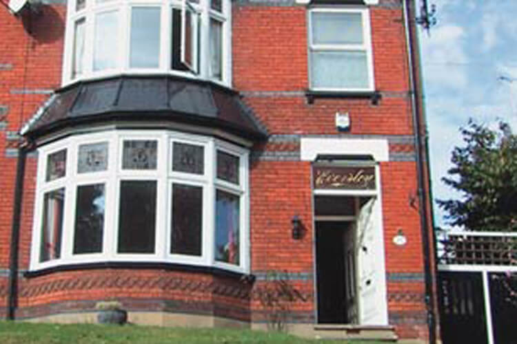Eversley Guest House - Image 1 - UK Tourism Online