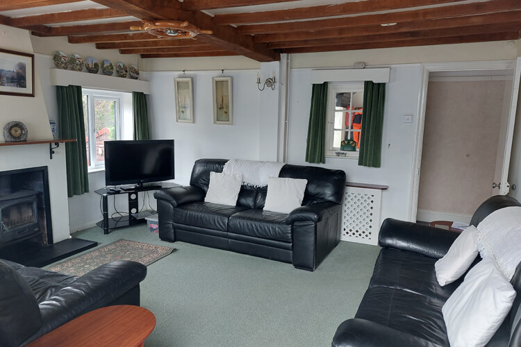 Waterside Cottage - Image 2 - UK Tourism Online