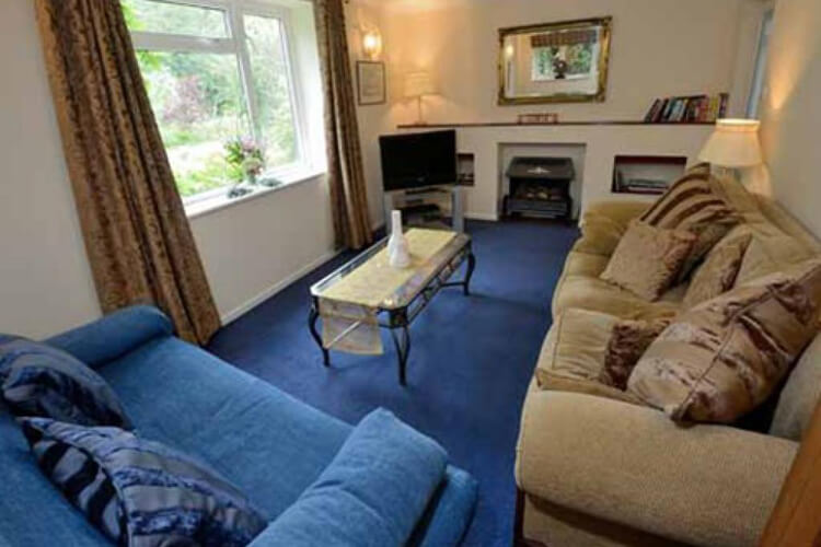 Cam Cottage - Image 2 - UK Tourism Online