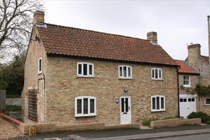 Hilary's Cottage Thumbnail | Cambridge - Cambridgeshire | UK Tourism Online